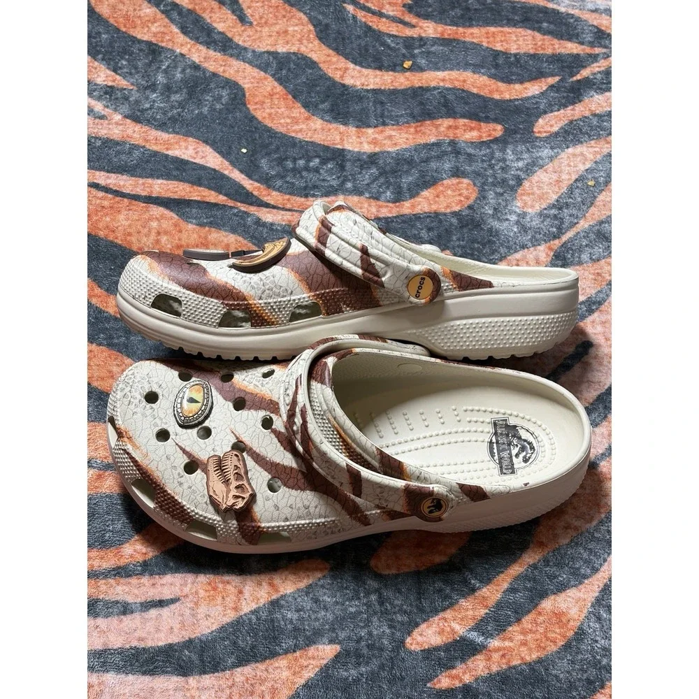 Crocs Jurassic World Classic Clog Shoes LIMITED EDITION Camo Men's 11 Jibbitz
